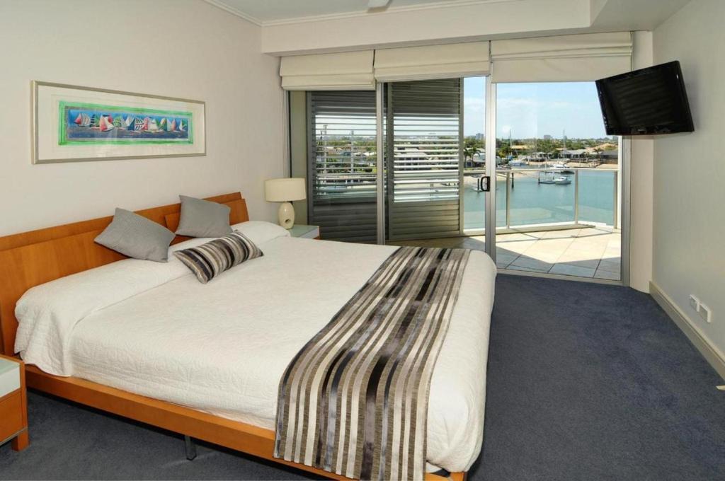 Bluewater Point Resort Mooloolaba Rum bild